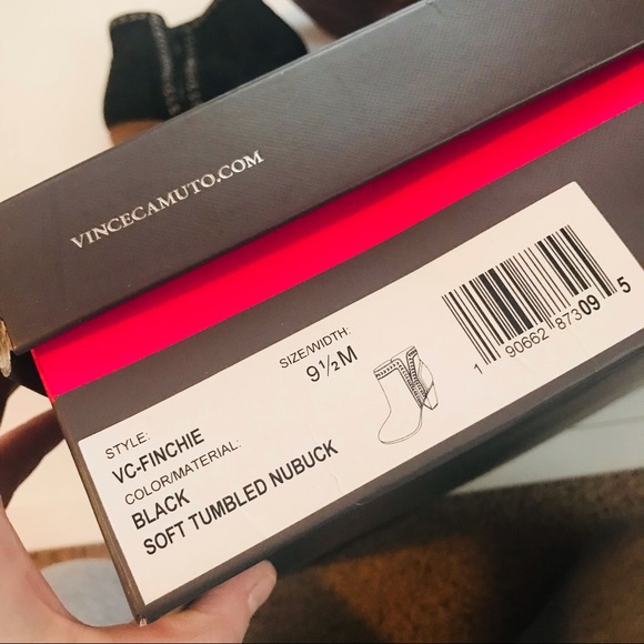 VINCE CAMUTO | 9.5 | Black Studded Leather - Picture 5 of 16